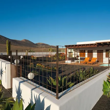 Villa Agave // Cardon